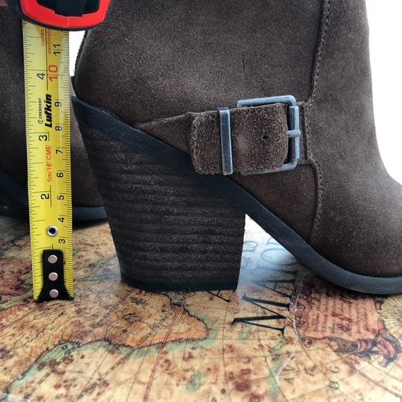 Lucky Brand Suede Brown Booties, size 8 - Picture 6 of 8